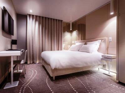 Felicien & Hotel Parijs